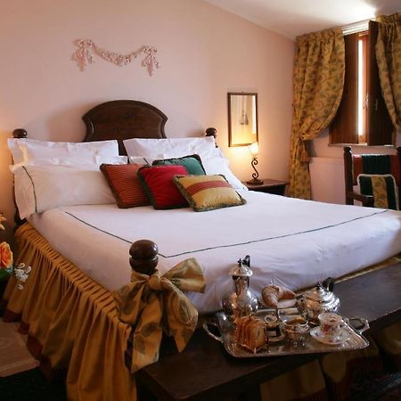 Hotel Castello Miramare Формия Номер фото