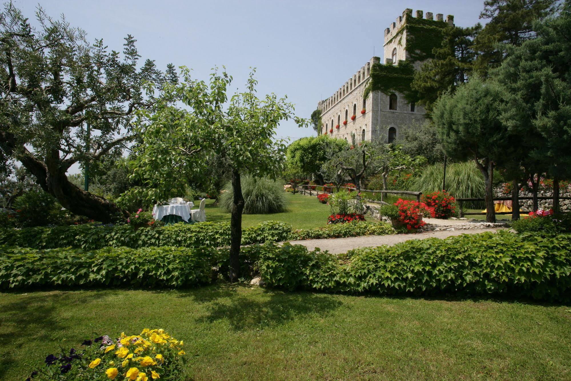 Hotel Castello Miramare Формия Экстерьер фото